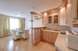 53395900